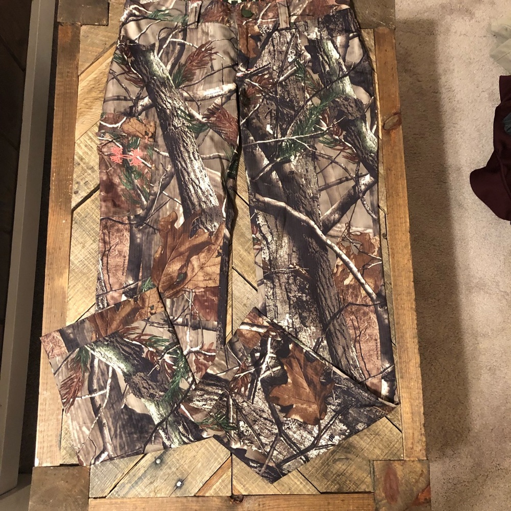 Women’s UA early season camo